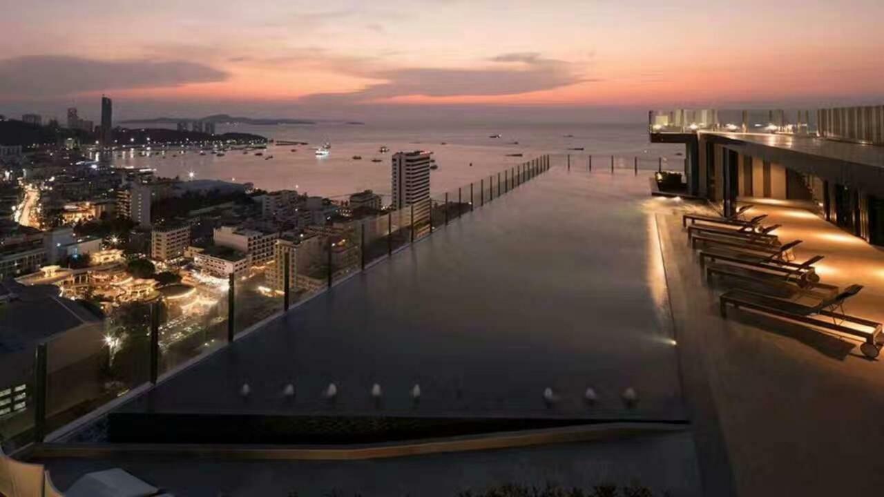 The Base Central Pattaya Buitenkant foto